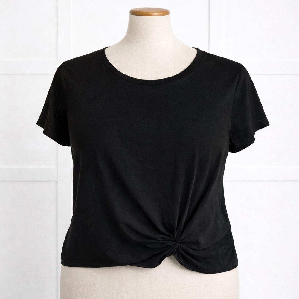 Classic Black Women's Top Sz 1X, good condition 😊